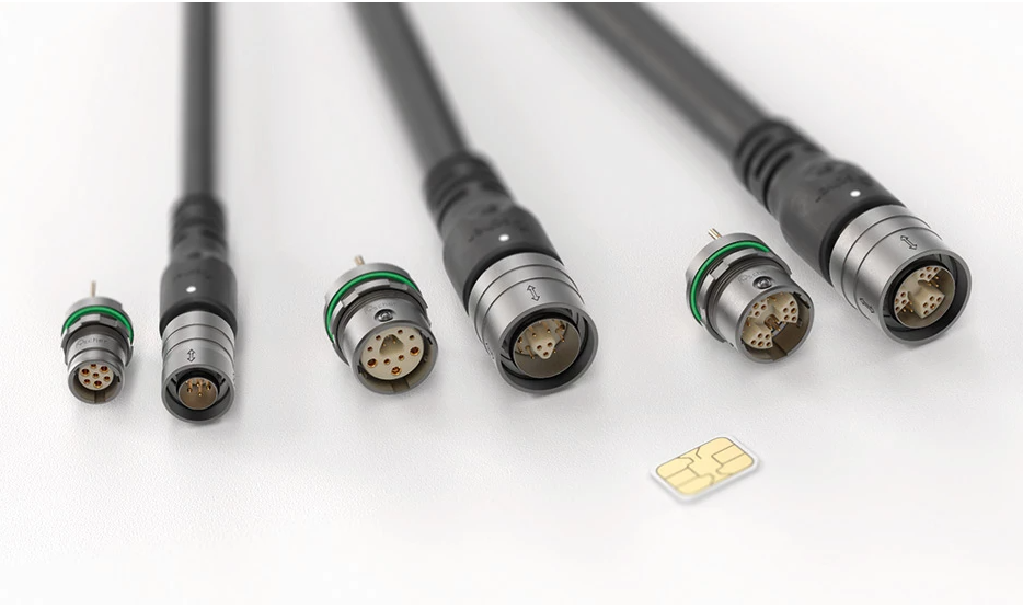 Fischer MiniMax?系列超小型、堅固耐用的連接器